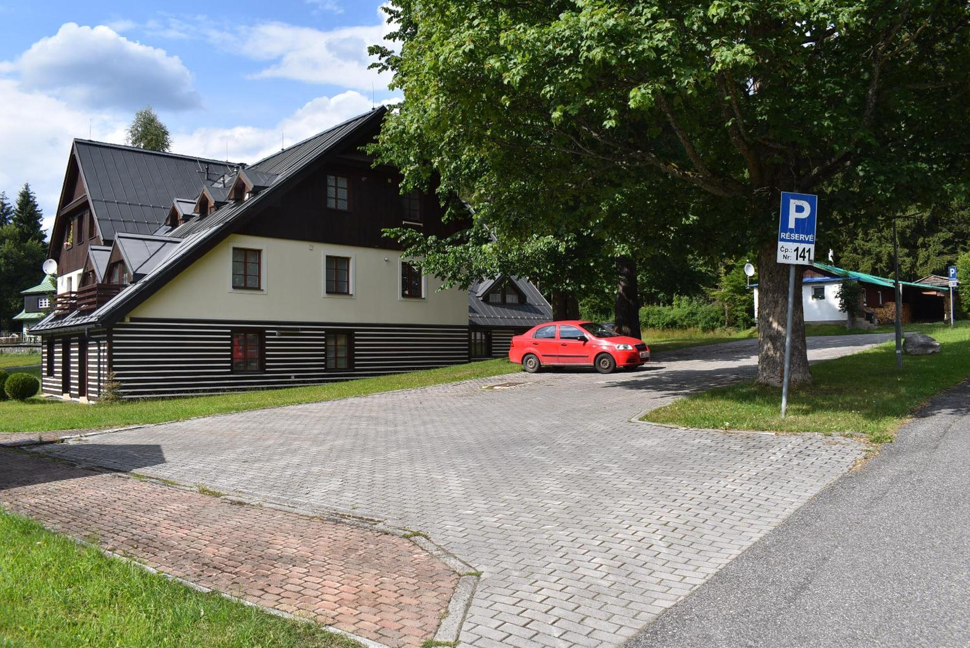 Apartman Danuska Harrachov Eksteriør billede